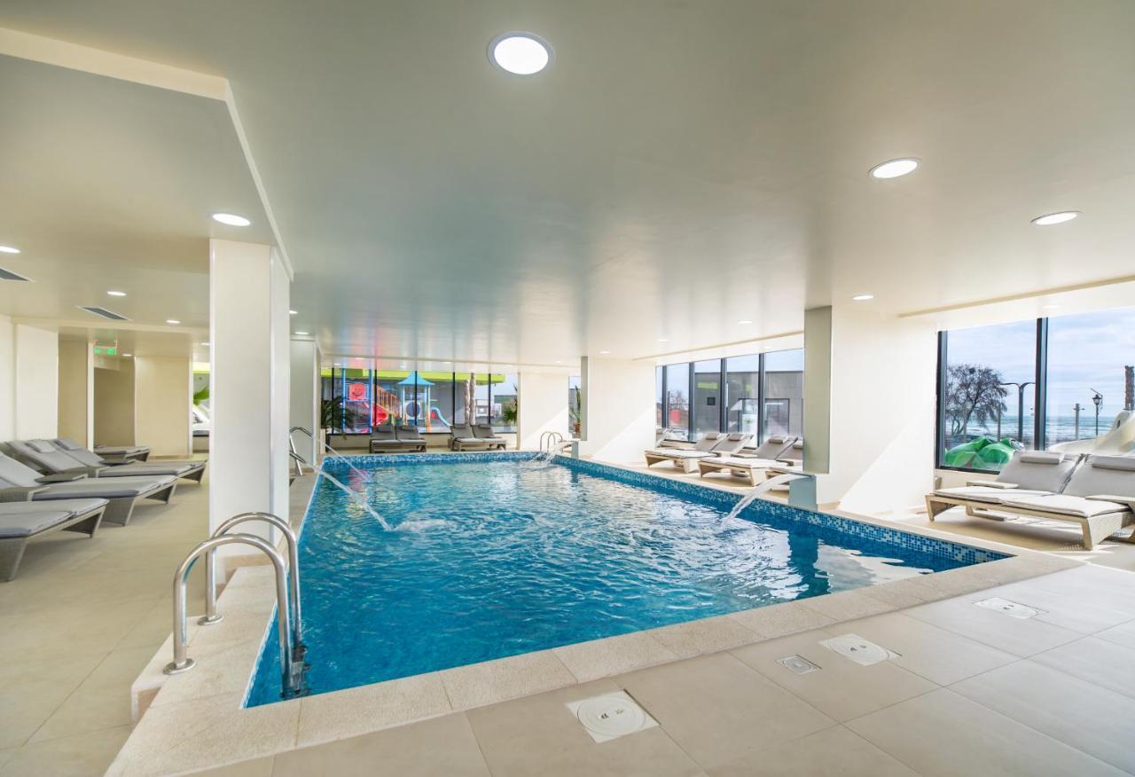 Aquamarin 2Bd Apt Spa N Pools Beach Resort Năvodari Kültér fotó