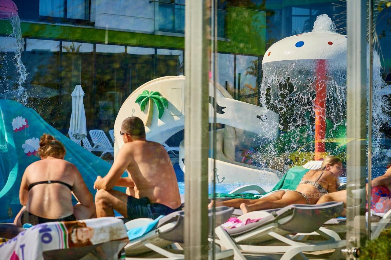 Aquamarin 2Bd Apt Spa N Pools Beach Resort Năvodari Kültér fotó