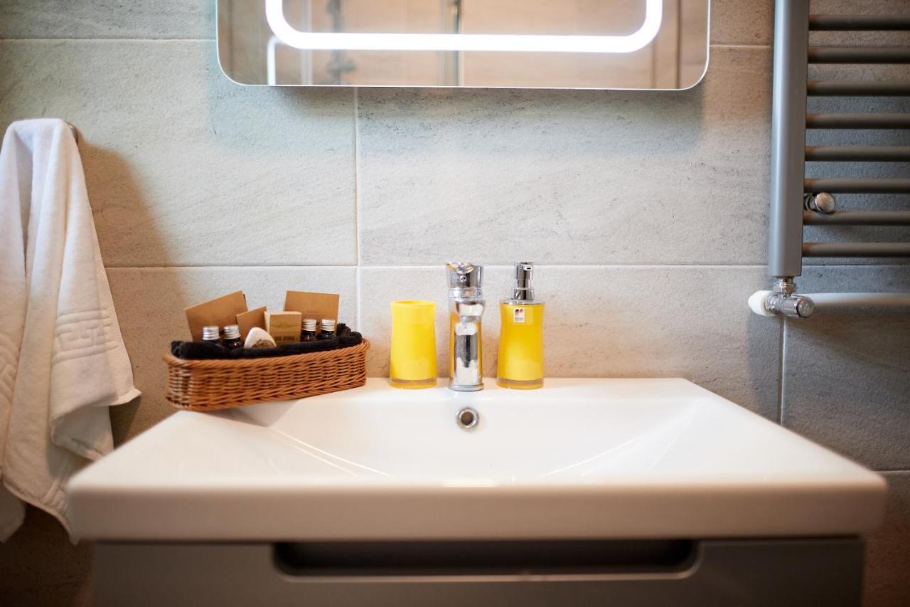 Aquamarin 2Bd Apt Spa N Pools Beach Resort Năvodari Kültér fotó